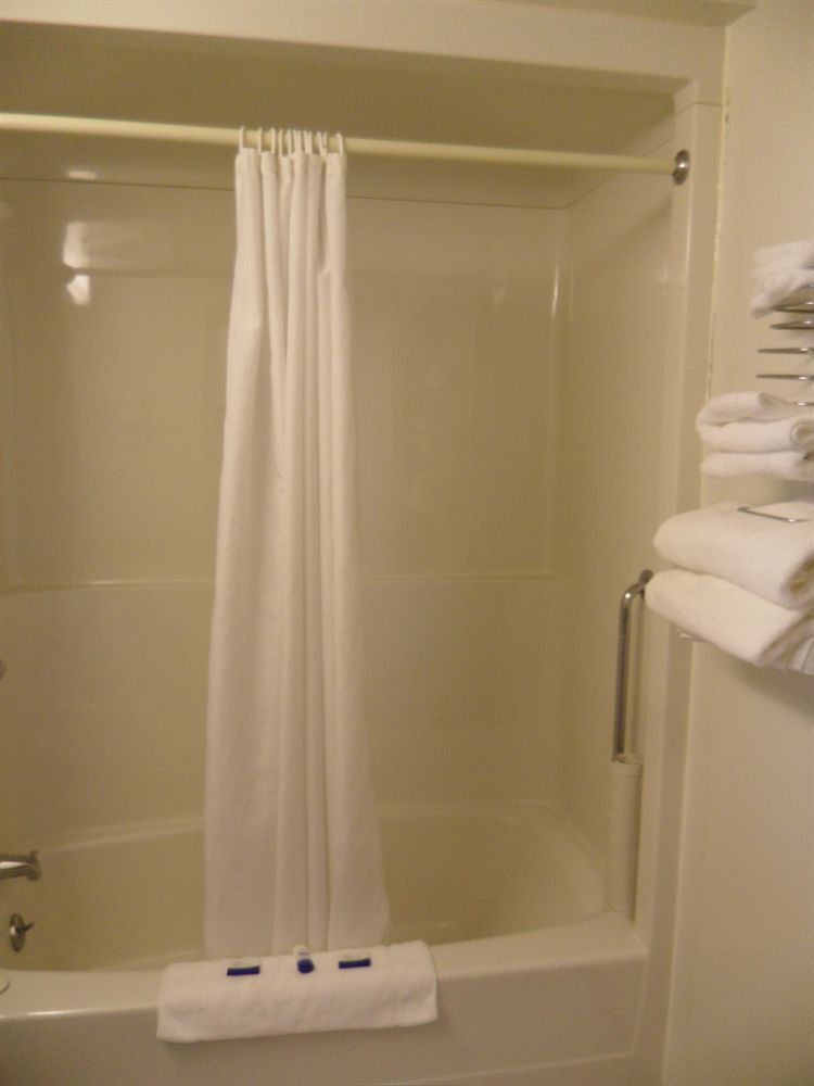 Bay Hill Inns & Suites Neepawa Eksteriør billede