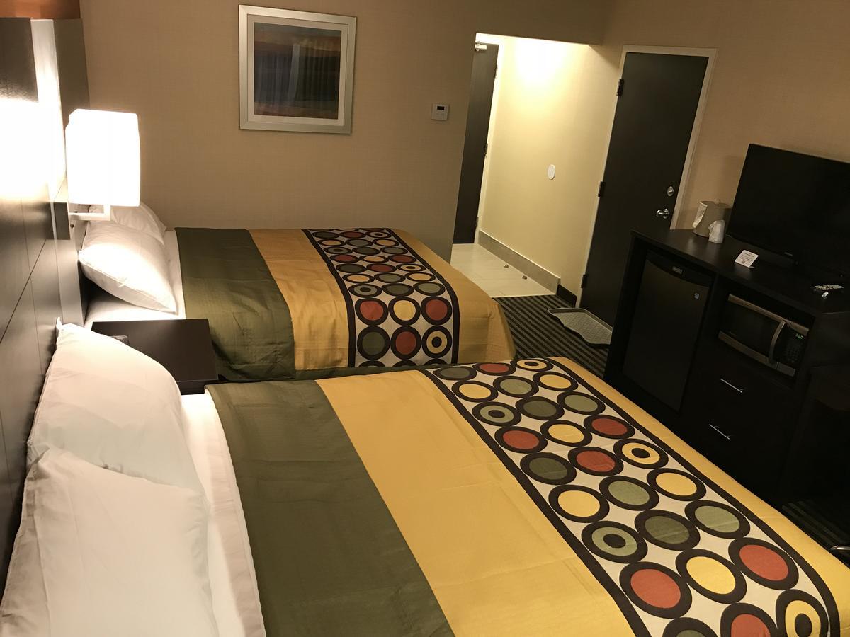 Bay Hill Inns & Suites Neepawa Eksteriør billede