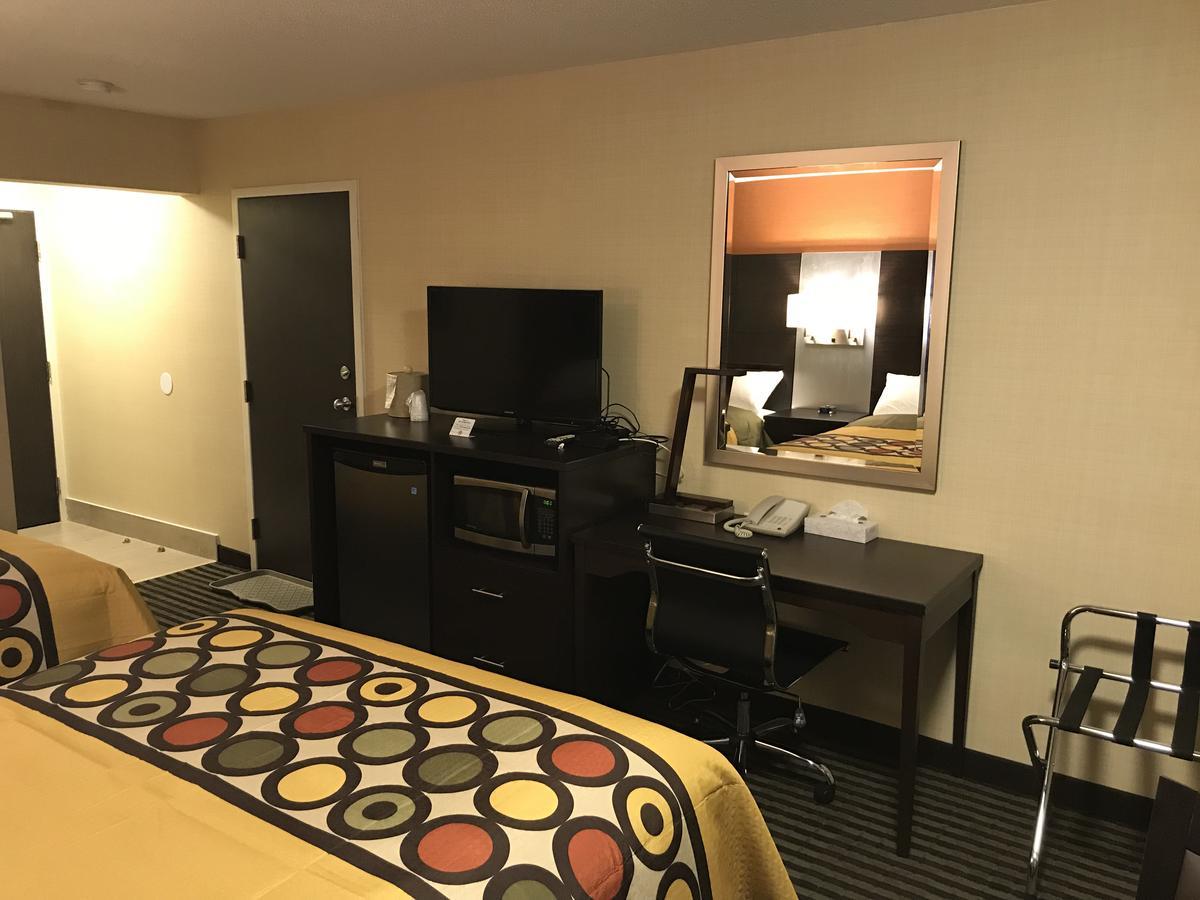 Bay Hill Inns & Suites Neepawa Eksteriør billede