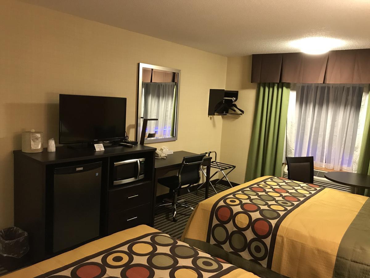 Bay Hill Inns & Suites Neepawa Eksteriør billede