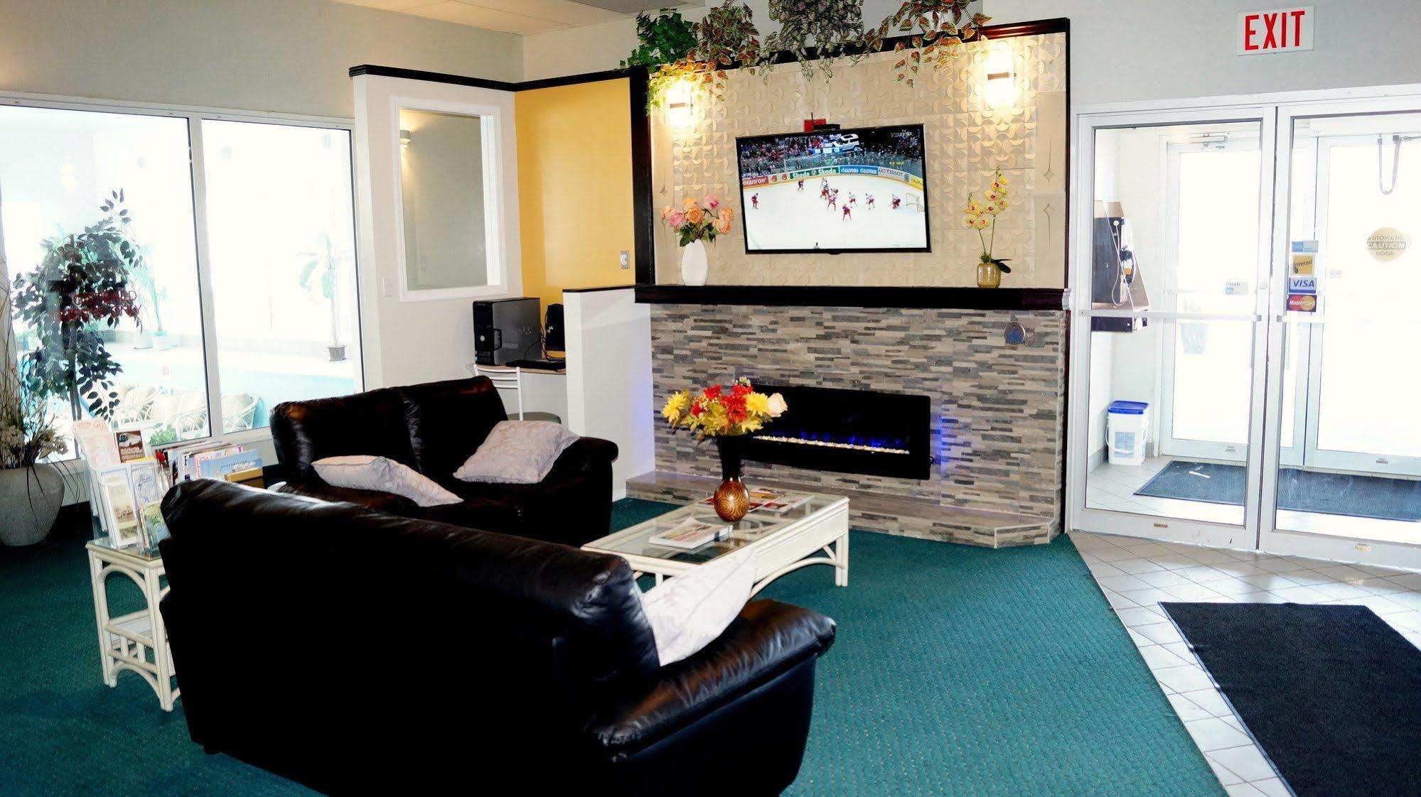 Bay Hill Inns & Suites Neepawa Eksteriør billede