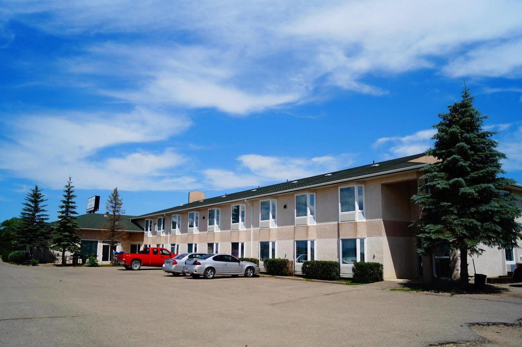 Bay Hill Inns & Suites Neepawa Eksteriør billede