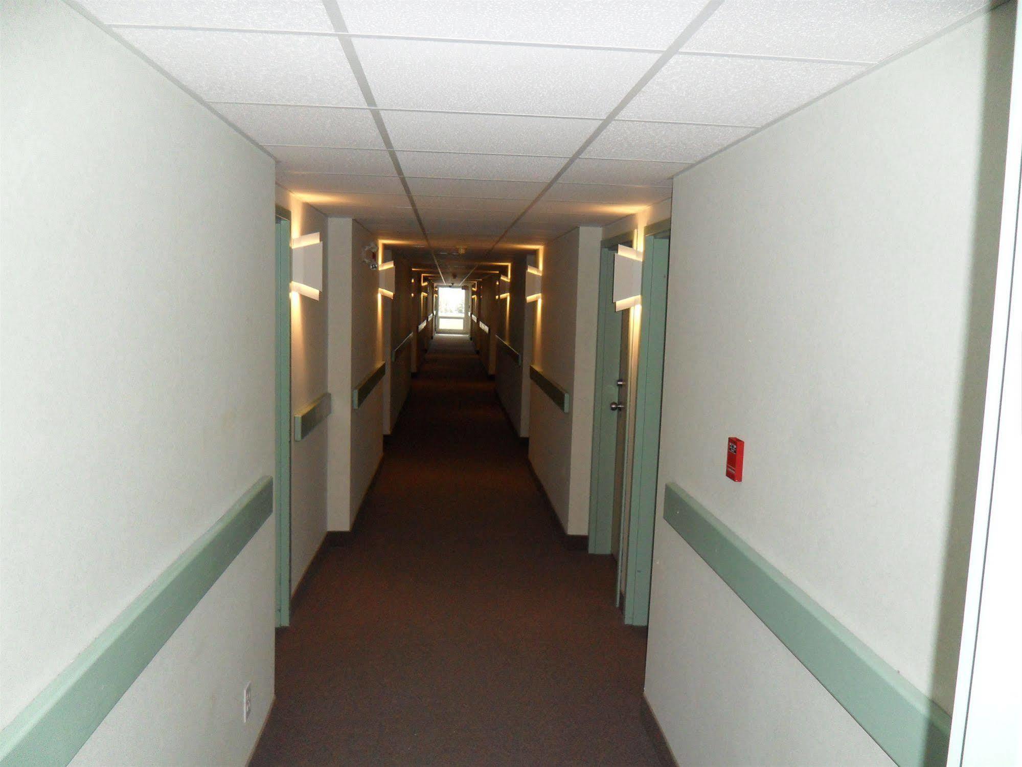 Bay Hill Inns & Suites Neepawa Eksteriør billede
