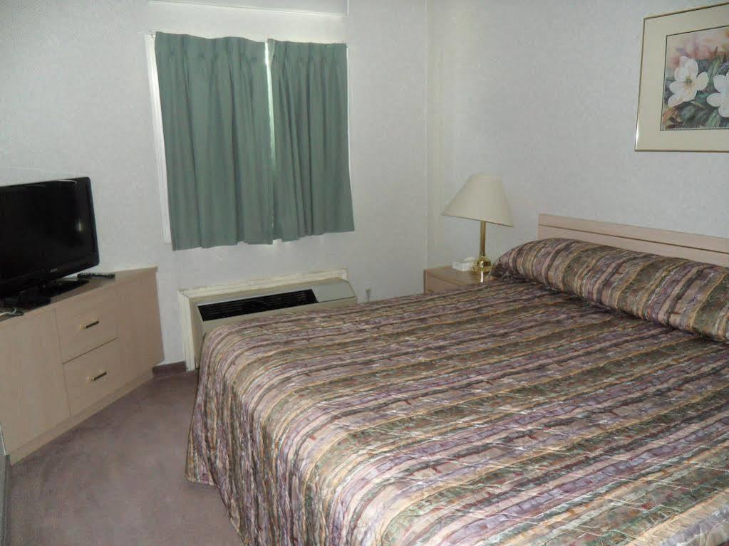 Bay Hill Inns & Suites Neepawa Eksteriør billede
